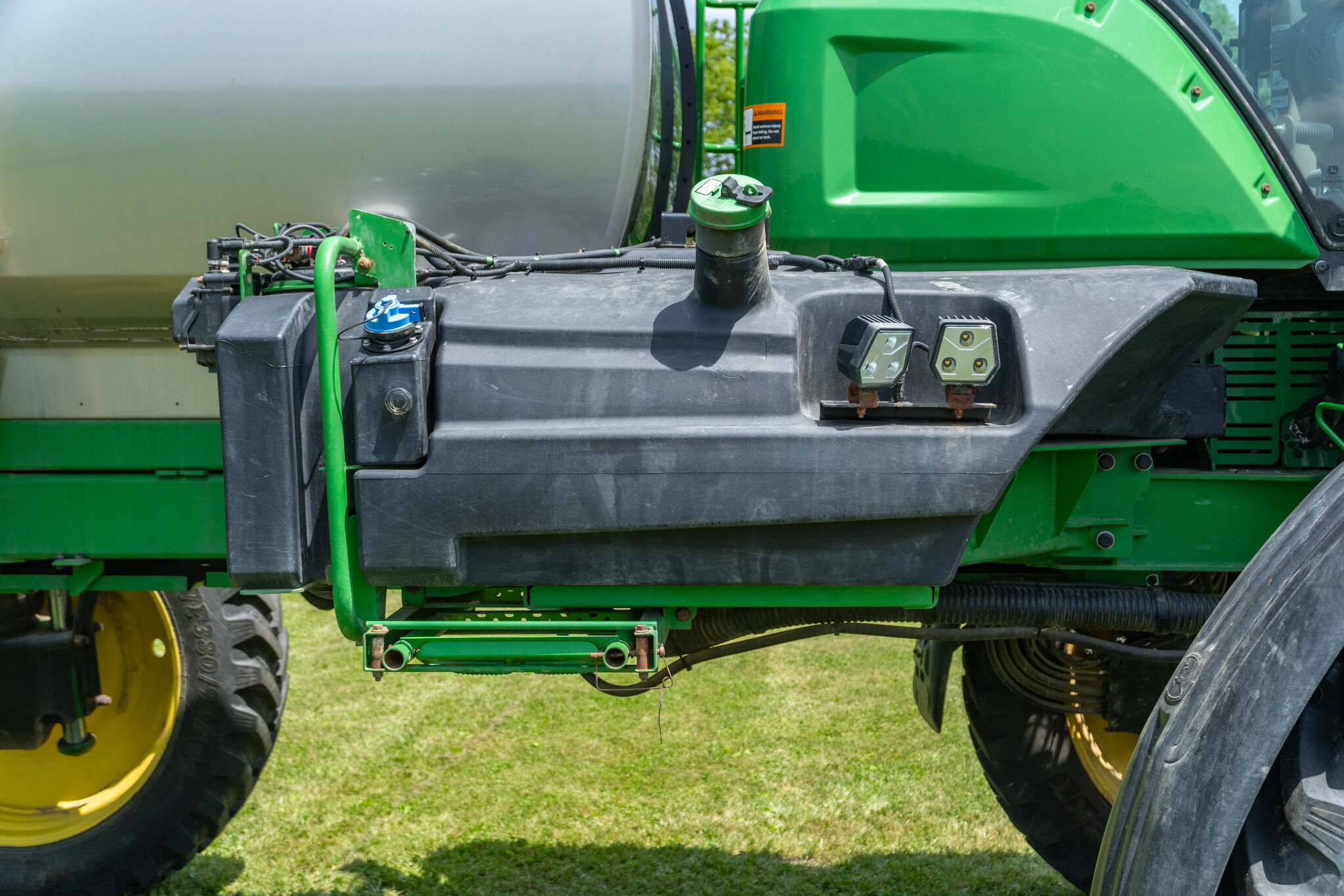 Used 2022 John Deere 410R Self Propelled Sprayers at Koenig Equipment in Anna, OH - PhotoXL17