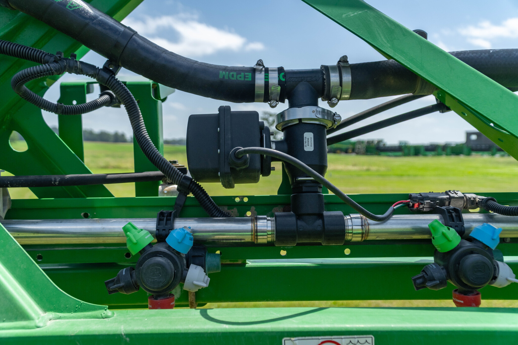Used 2022 John Deere 410R Self Propelled Sprayers at Koenig Equipment in Anna, OH - PhotoXL34