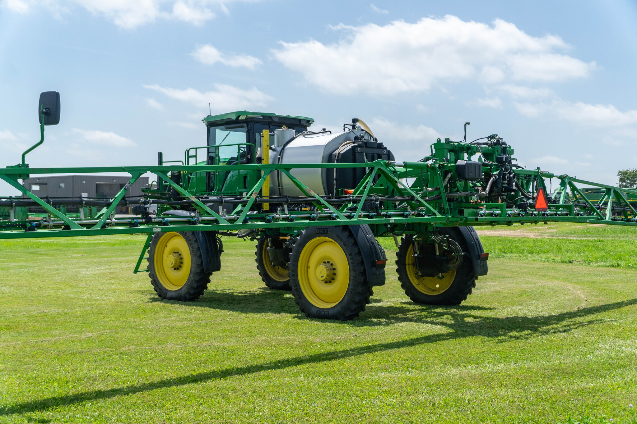 Used 2022 John Deere 410R Self Propelled Sprayers at Koenig Equipment in Anna, OH - PhotoXL2
