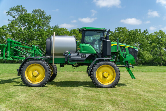 Used 2022 John Deere 410R Self Propelled Sprayers at Koenig Equipment in Anna, OH - Photo5