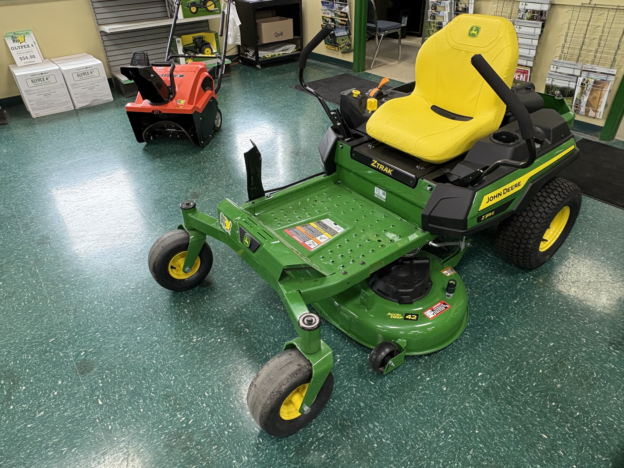 2025 John Deere Z315E Image 7