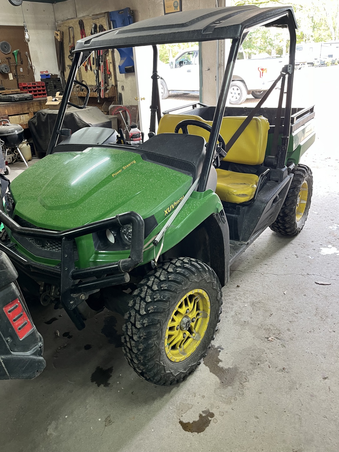 2018 John Deere XUV 590M Image 1