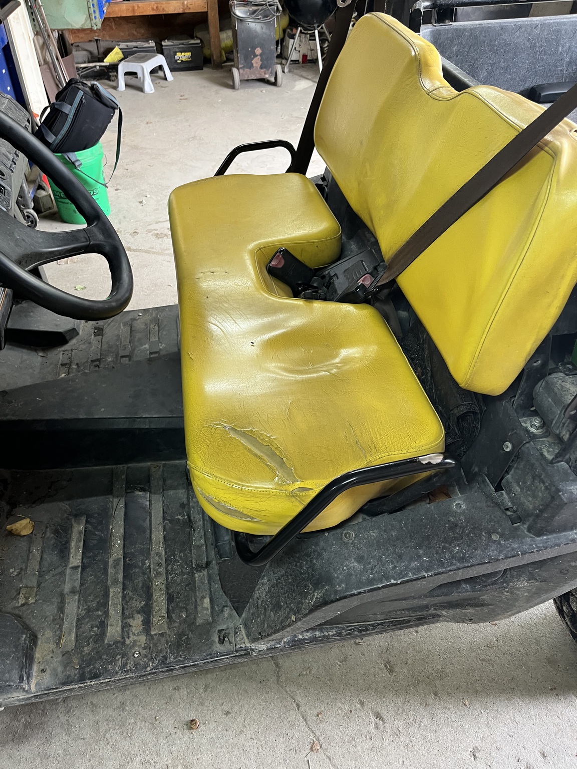 2018 John Deere XUV 590M Image 7