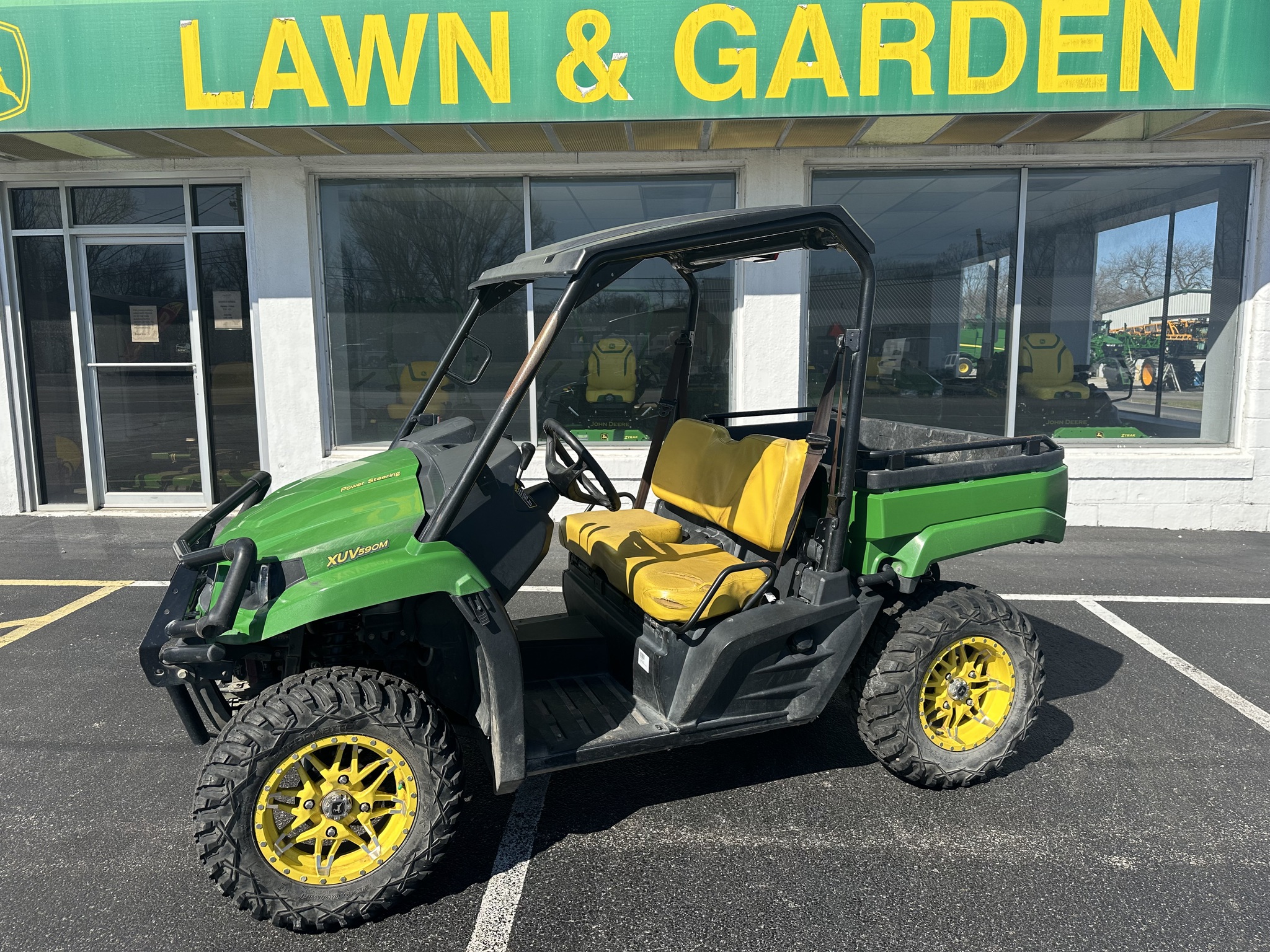 2018 John Deere XUV 590M Image 1