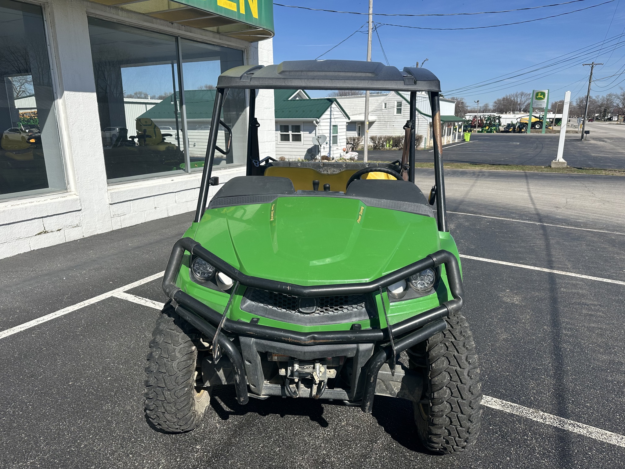 2018 John Deere XUV 590M Image 2