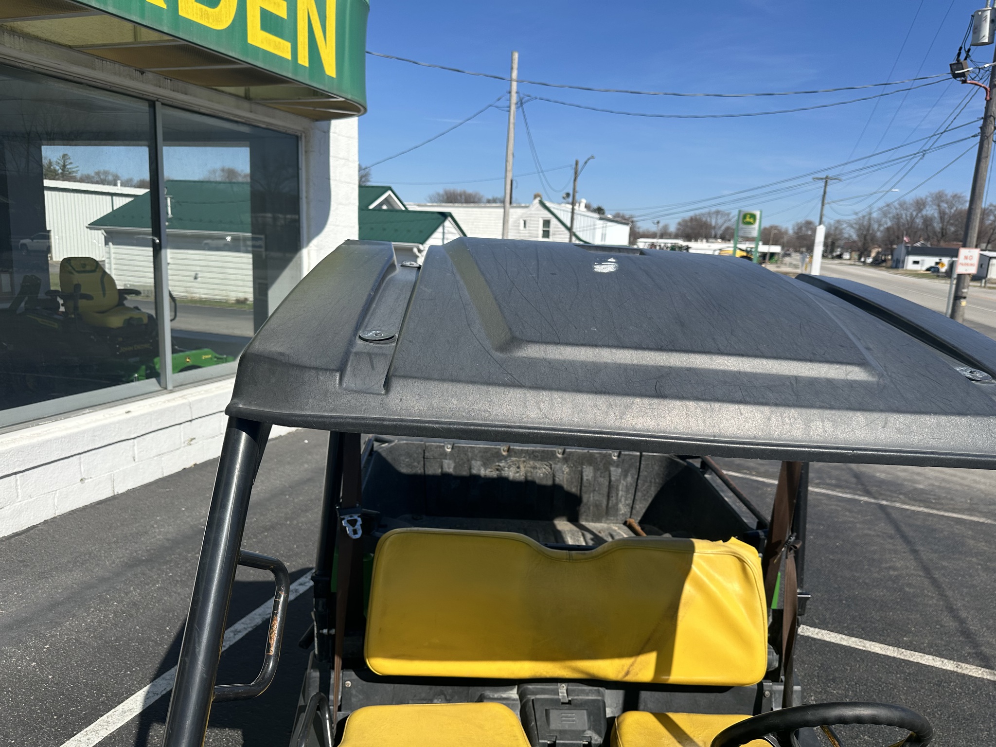 2018 John Deere XUV 590M Image 18