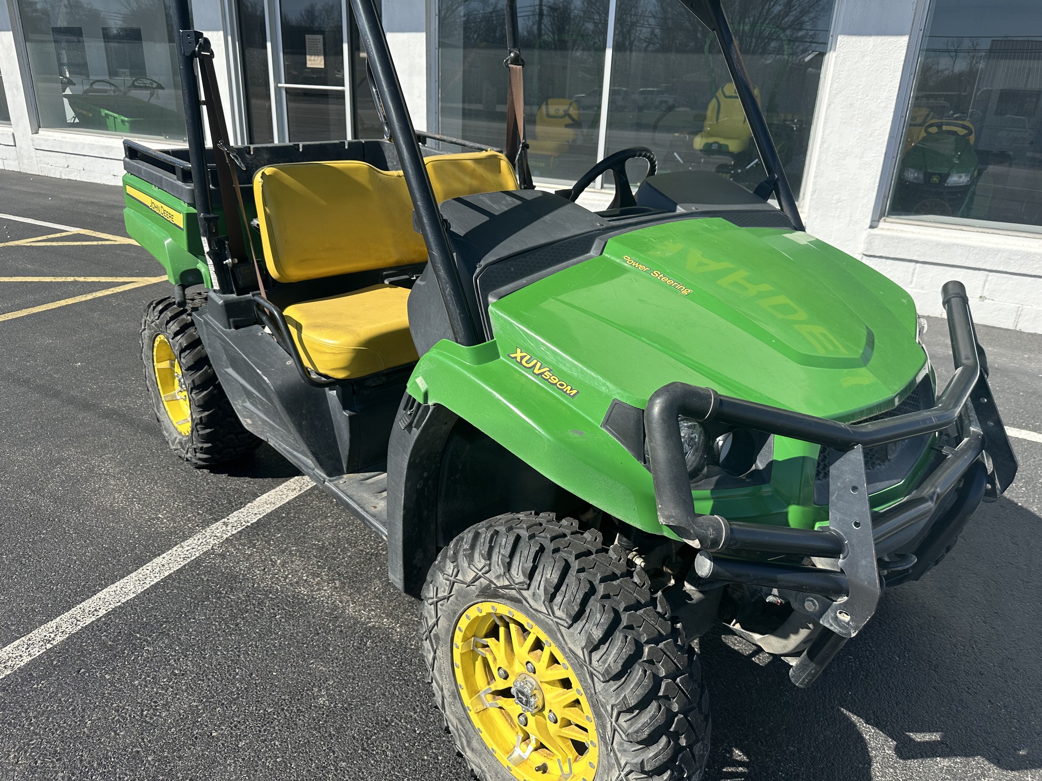 2018 John Deere XUV 590M Image 4