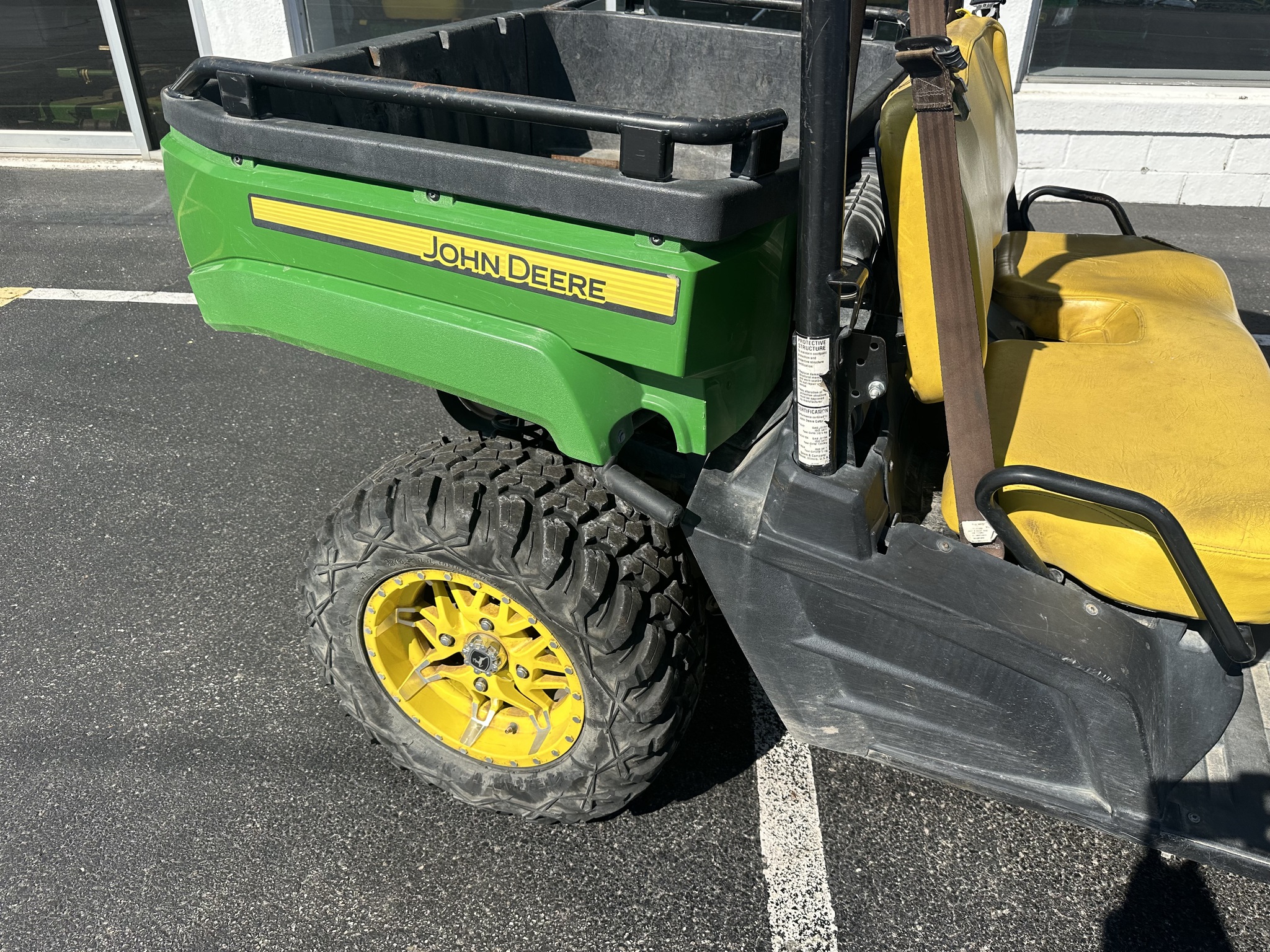 2018 John Deere XUV 590M Image 5
