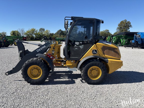 Photo of 2024 John Deere 184 G