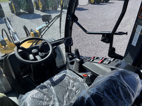 Photo of 2024 John Deere 184 G