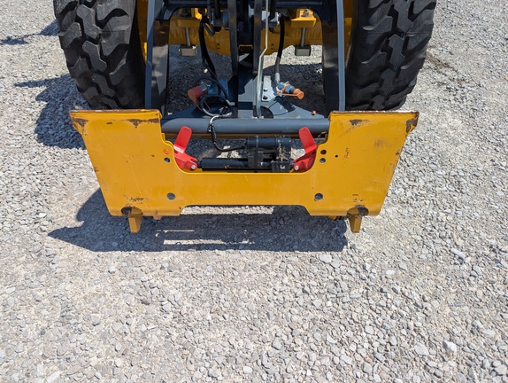 Photo of 2024 John Deere 184 G