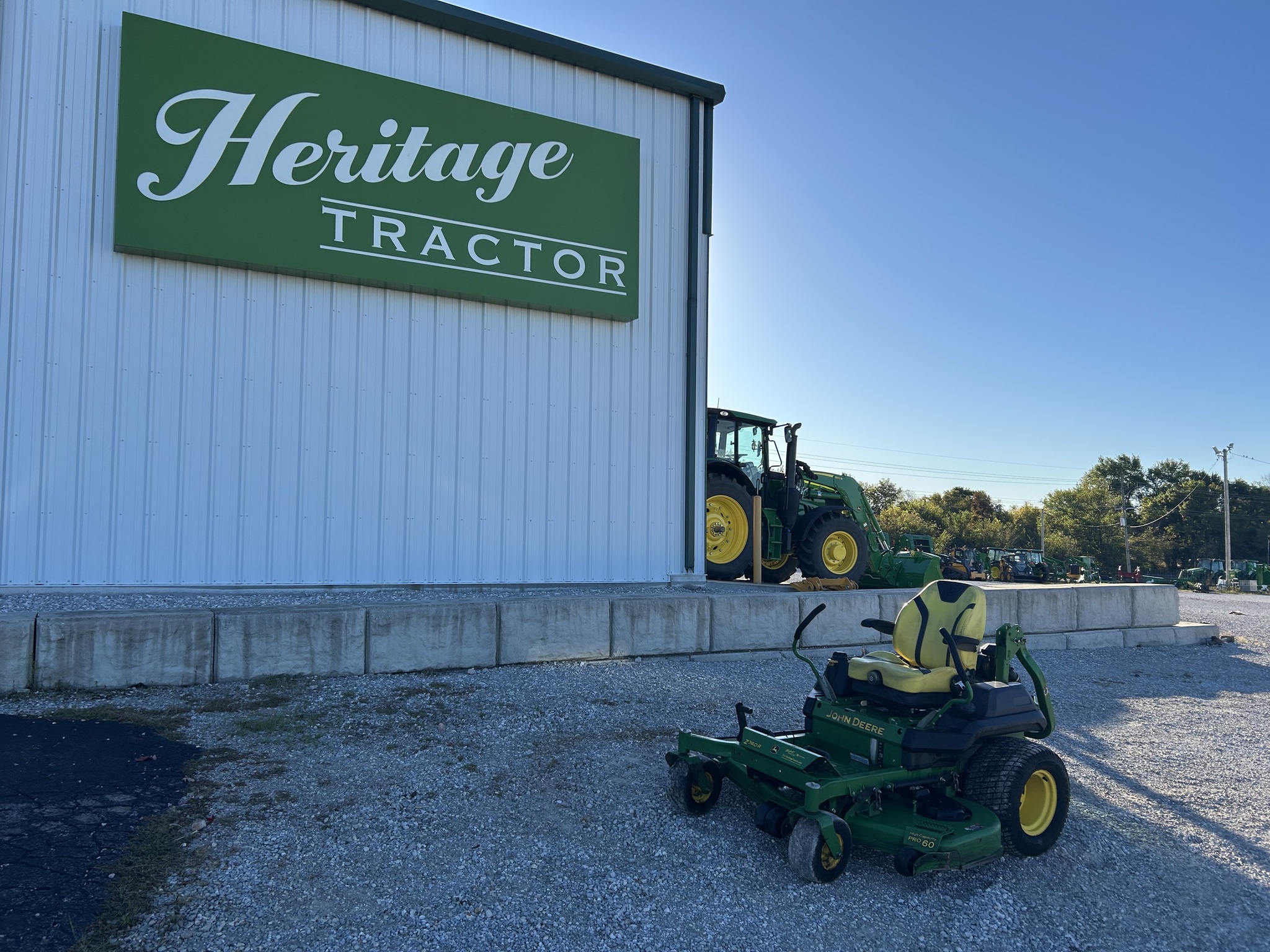  2021 John Deere Z740R at Heritage Tractor in Joplin, MO