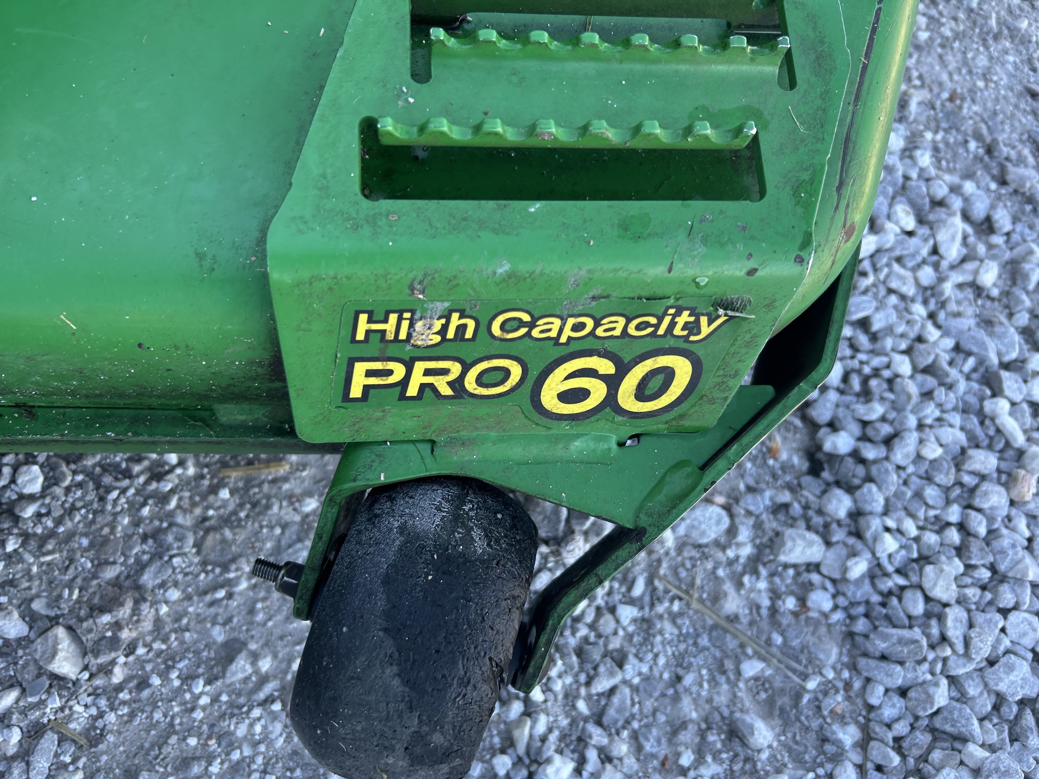  2021 John Deere Z740R at Heritage Tractor in Joplin, MO