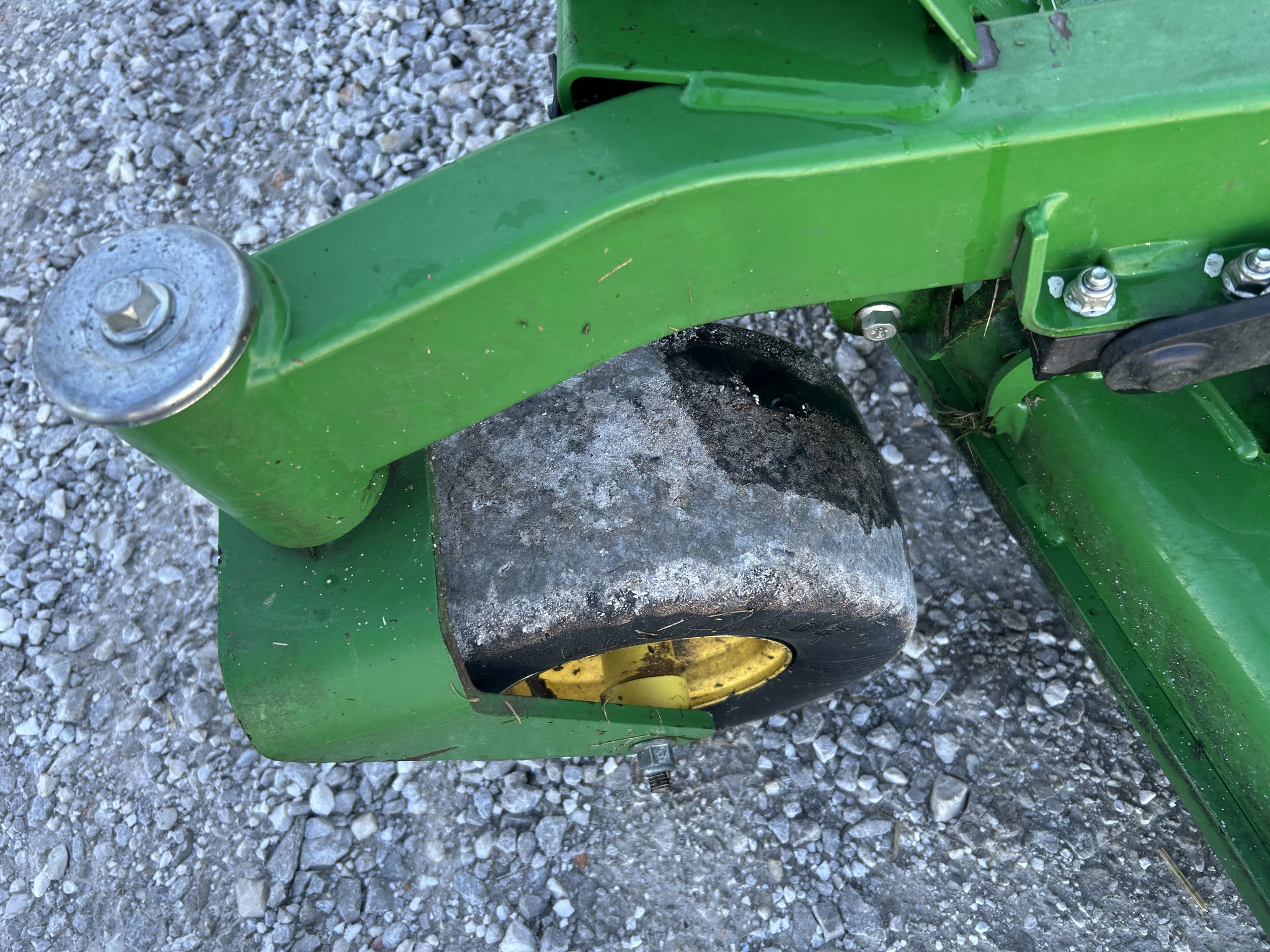  2021 John Deere Z740R at Heritage Tractor in Joplin, MO