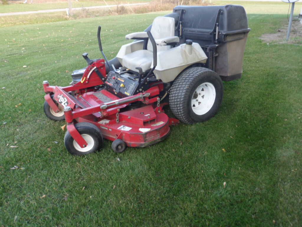 2001 Exmark LHP5220KC Image 2