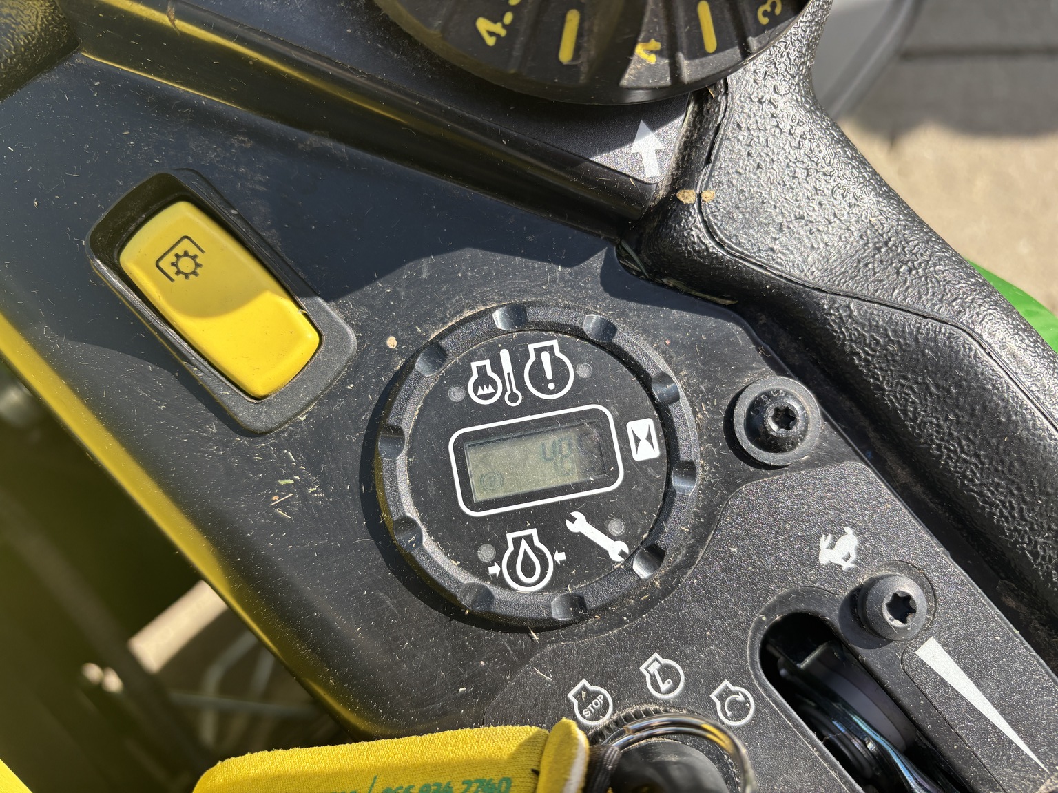 Used 2025 John Deere Z930M Zero Turn Mowers at Koenig Equipment in Franklin, IN - PhotoXL5