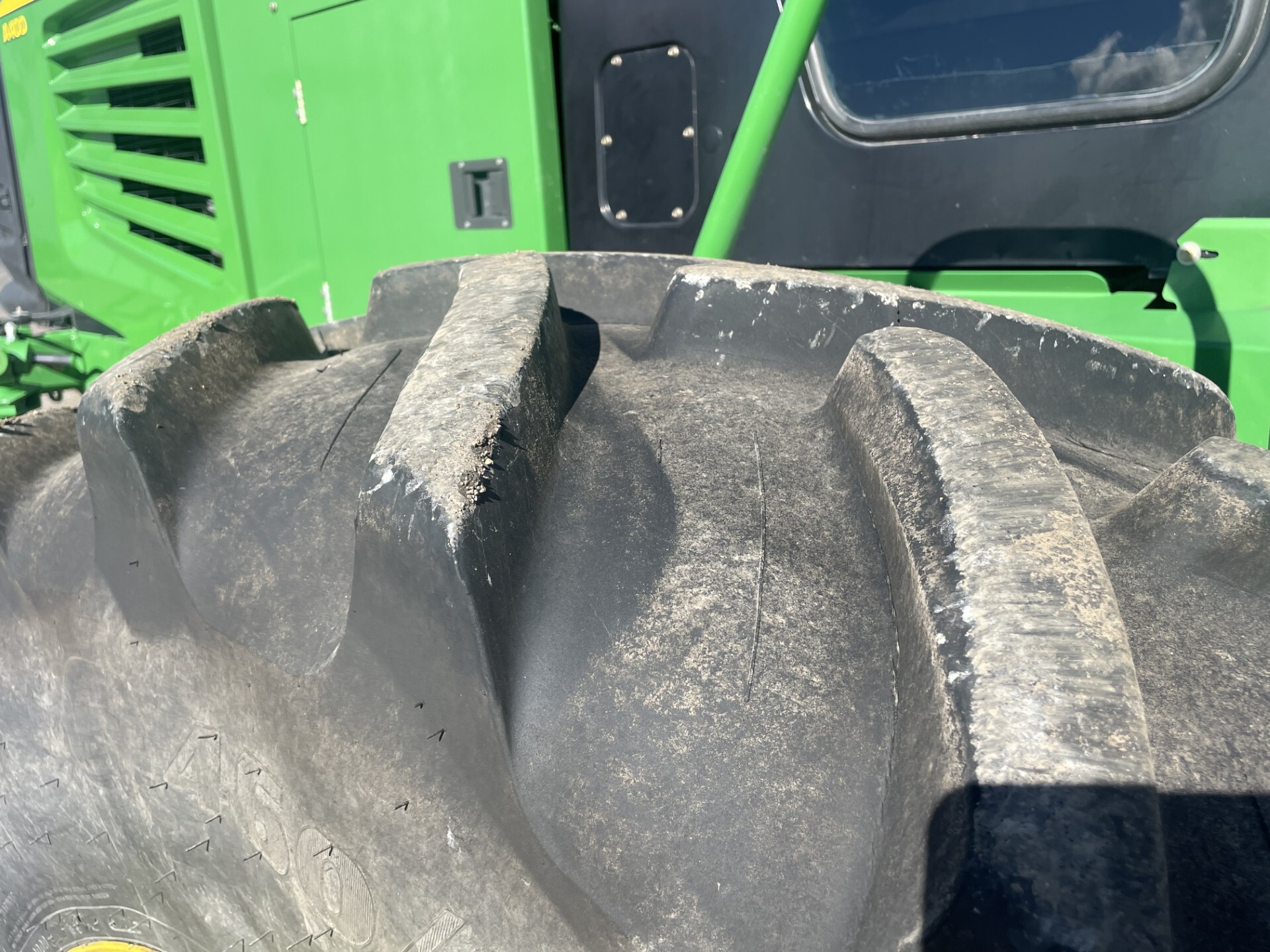 2010 John Deere A400 Image 10