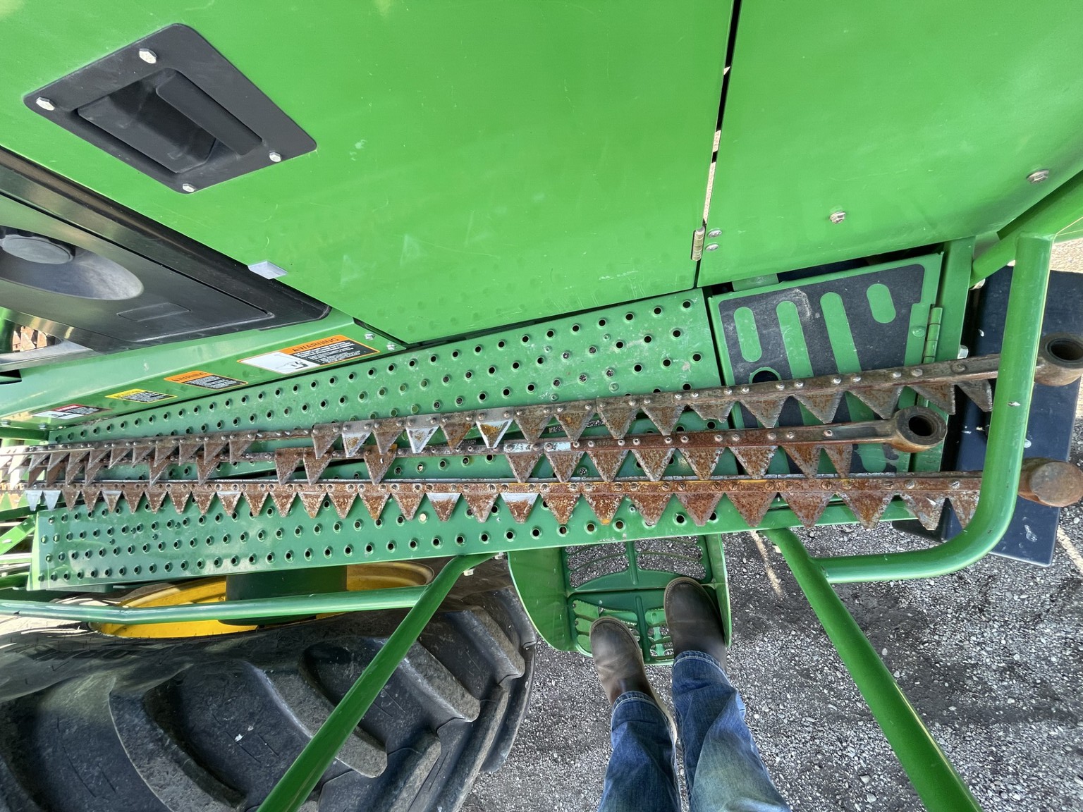 2010 John Deere A400 Image 33