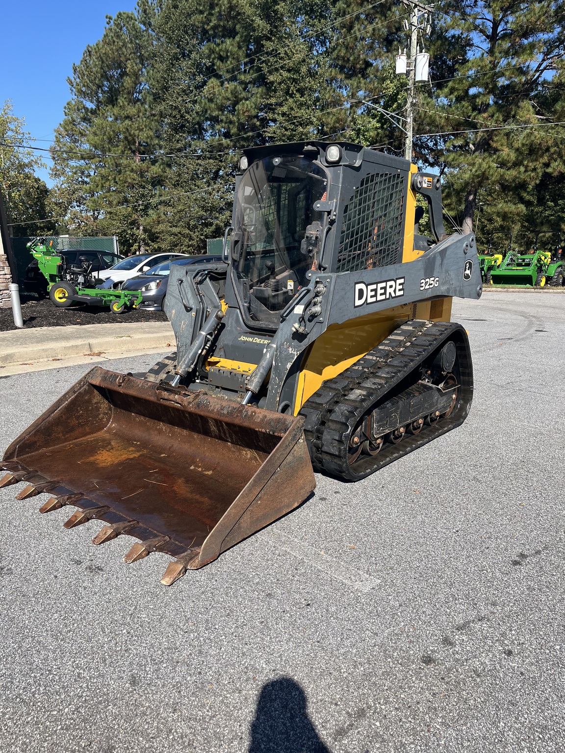 2018 John Deere 325G Image 1