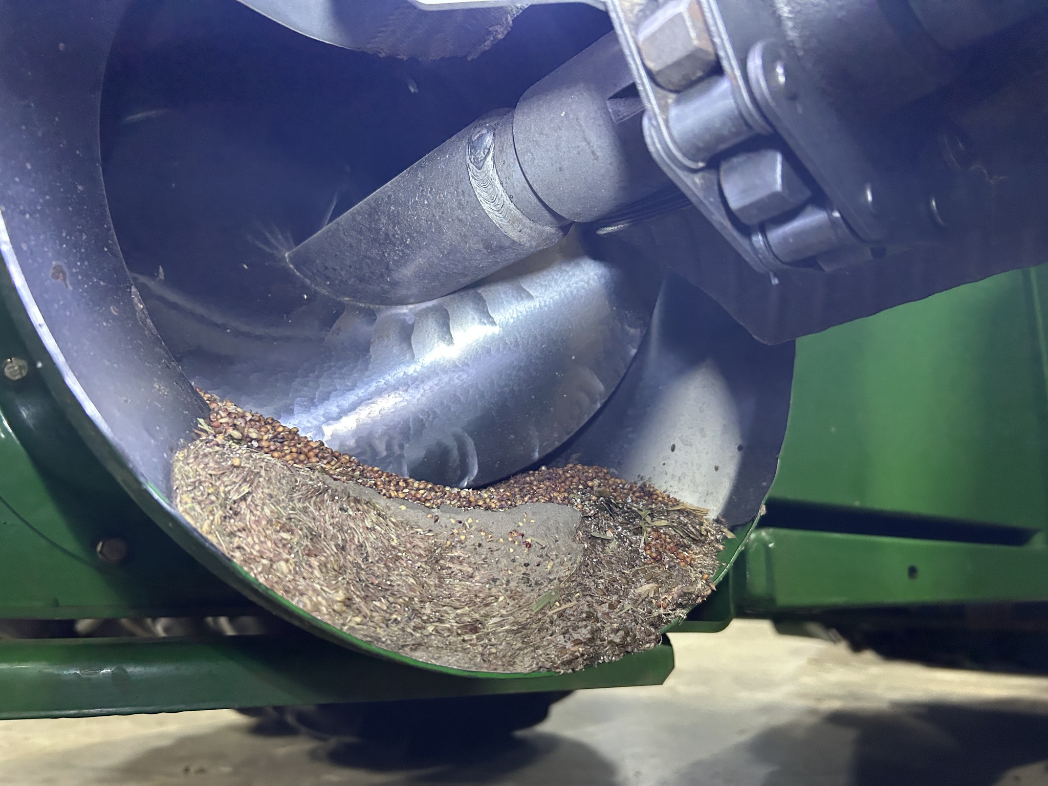 2013 John Deere S670 Image 8