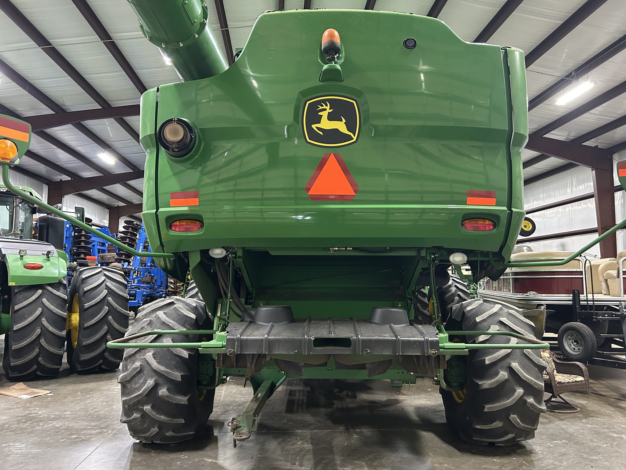 2013 John Deere S670 Image 2