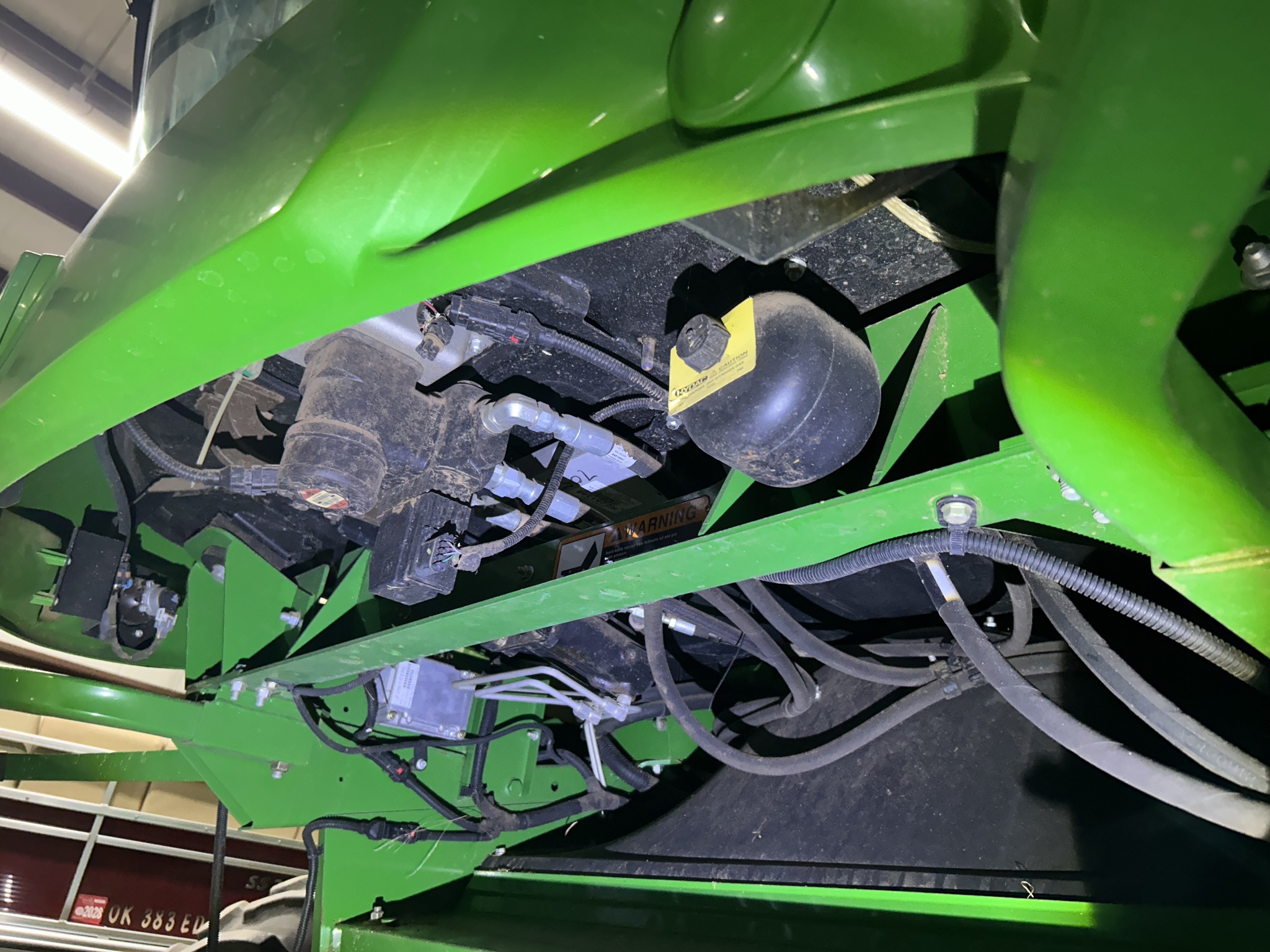 2013 John Deere S670 Image 28