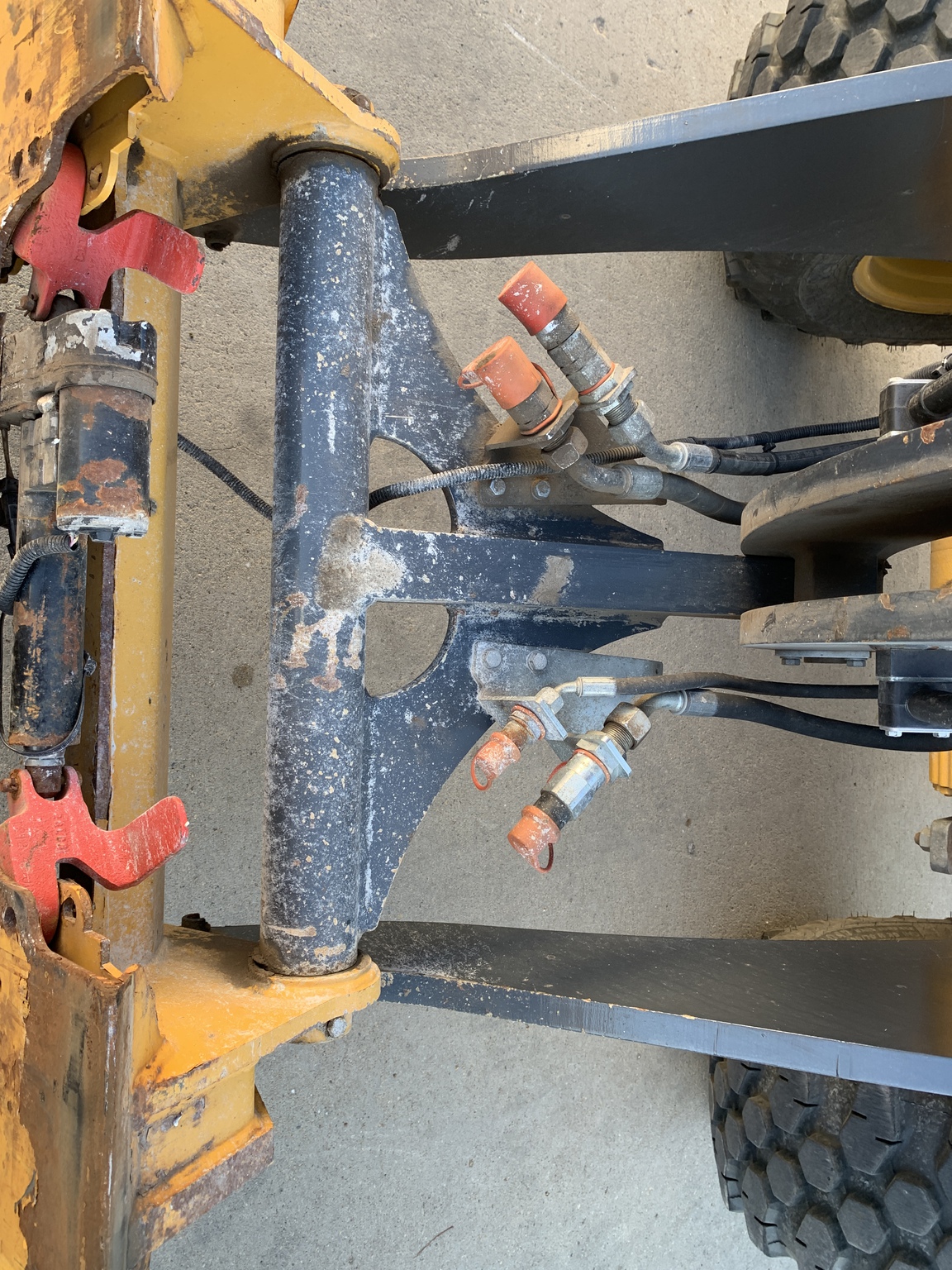 2020 John Deere 324L Image 18