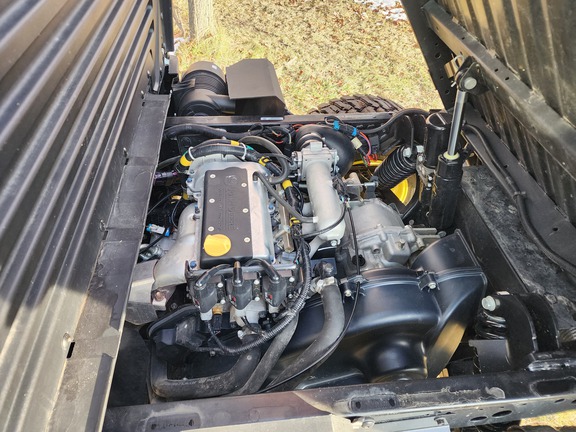 2023 John-Deere 835R