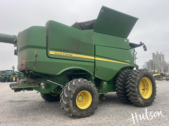 Photo of 2019 John Deere S790