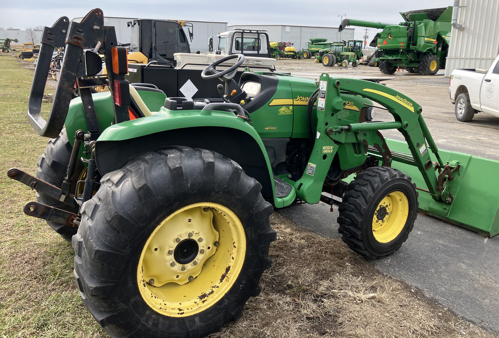2006 John Deere 4720 Image 2