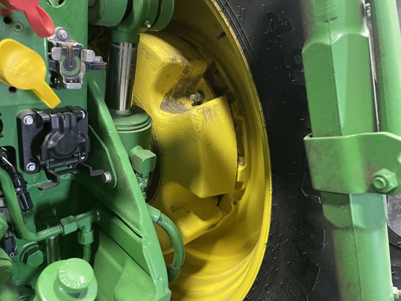 2025 John Deere 8R 410 - Photo8