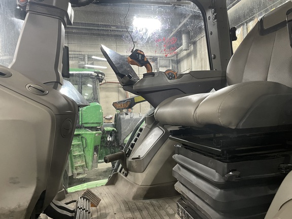 2025 John Deere 8R 410 - Photo6