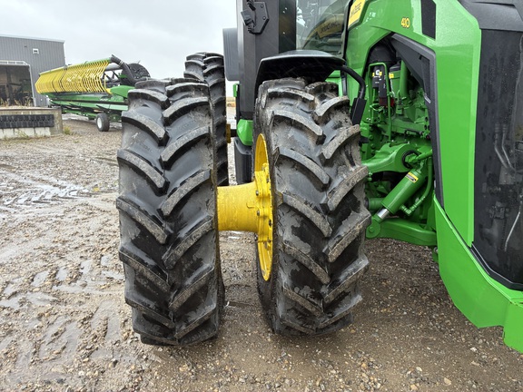 2025 John Deere 8R 410 - Photo16