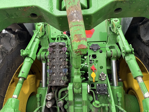 2025 John Deere 8R 410 - Photo32
