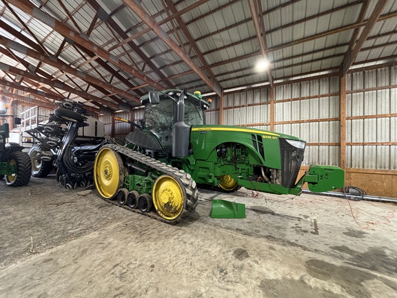 2011 John-Deere 8335RT