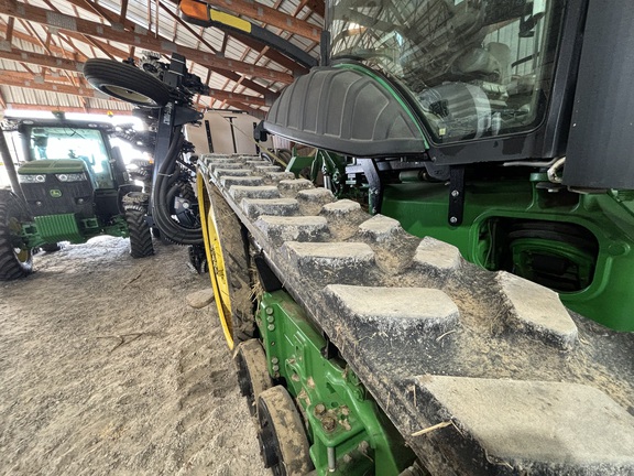 2011 John-Deere 8335RT