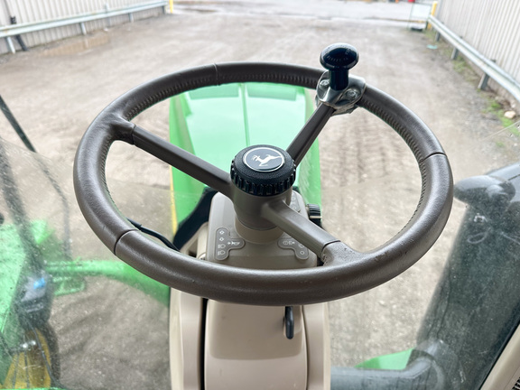 2011 John-Deere 8335RT