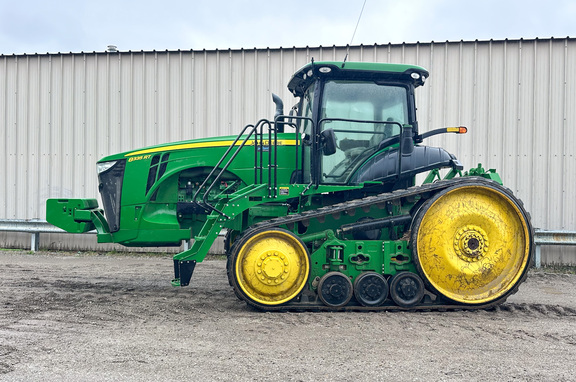 2011 John-Deere 8335RT