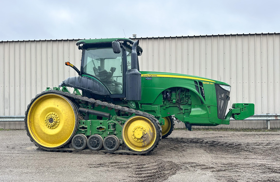 2011 John-Deere 8335RT
