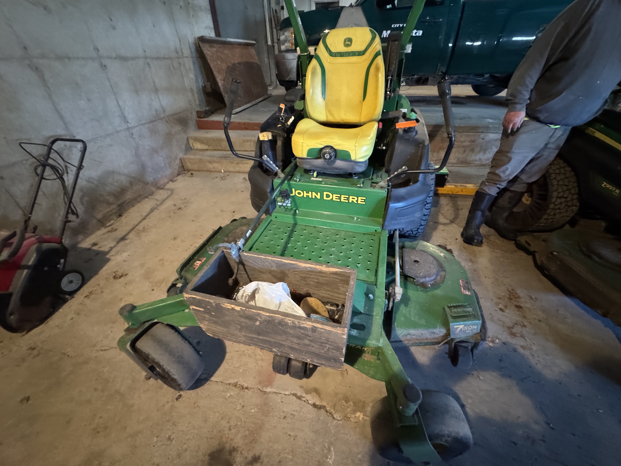  2023 John Deere Z997R at Heritage Tractor in Mendota, IL