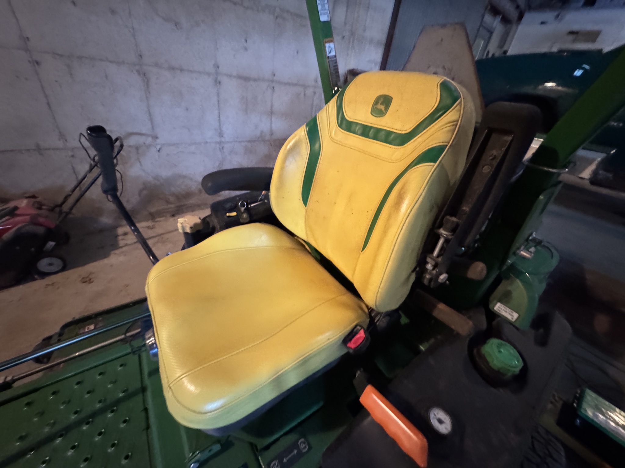  2023 John Deere Z997R at Heritage Tractor in Mendota, IL