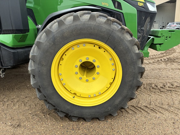 2025 John Deere 8R 370 - Photo13
