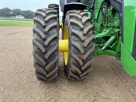 2025 John Deere 8R 370 - Photo16