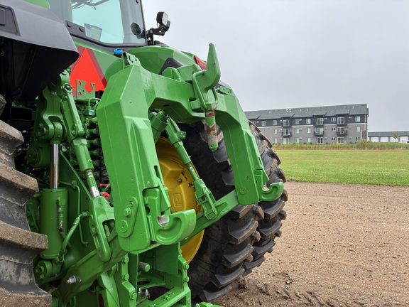 2025 John Deere 8R 370 - Photo36