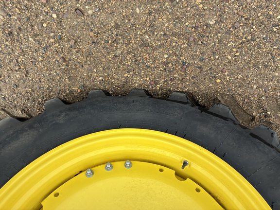 2025 John Deere 8R 370 - Photo14