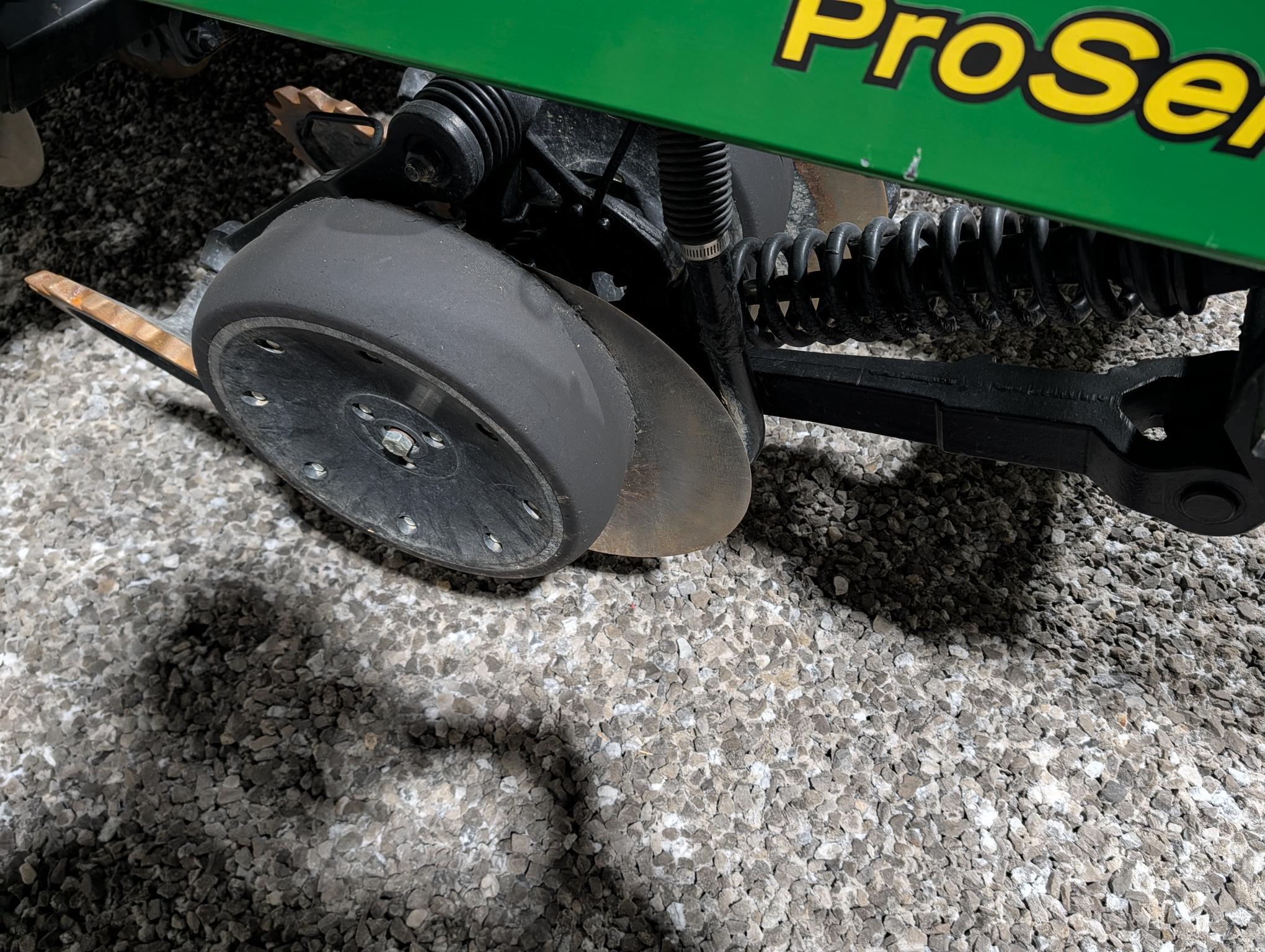 2023 John Deere 1590 Image 12