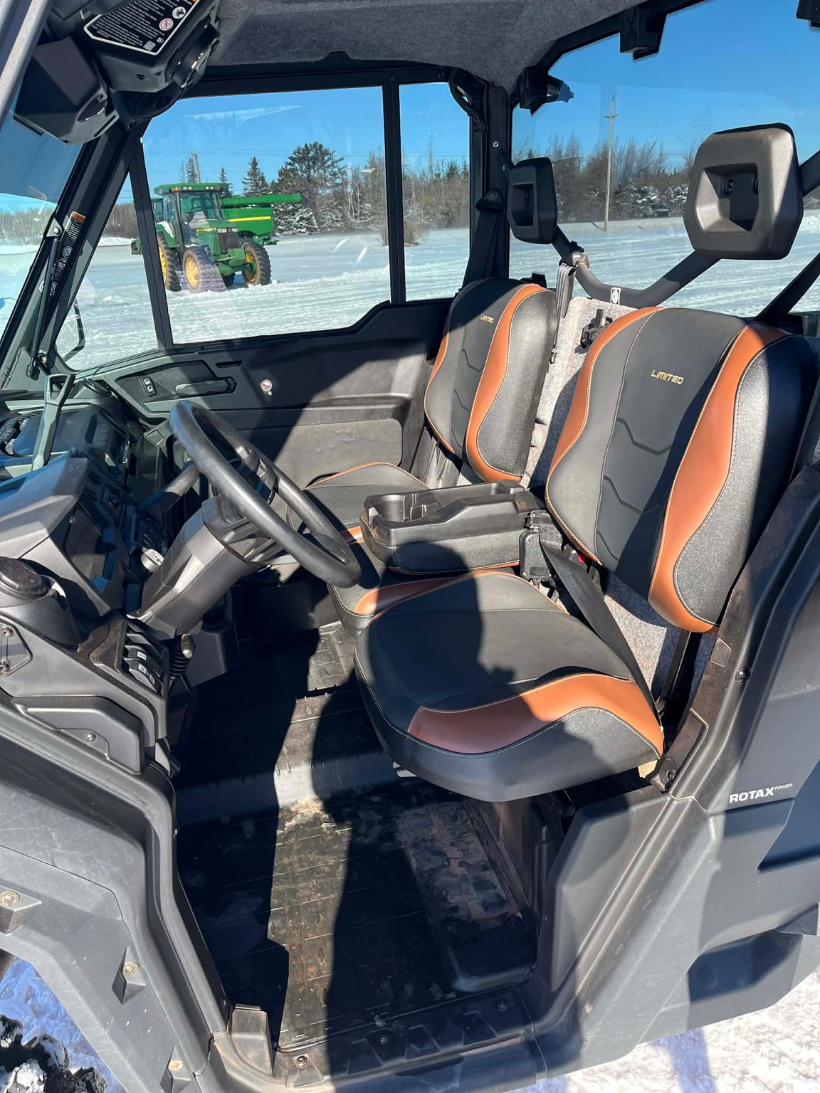 2023 Can-Am Defender Limited Image 9