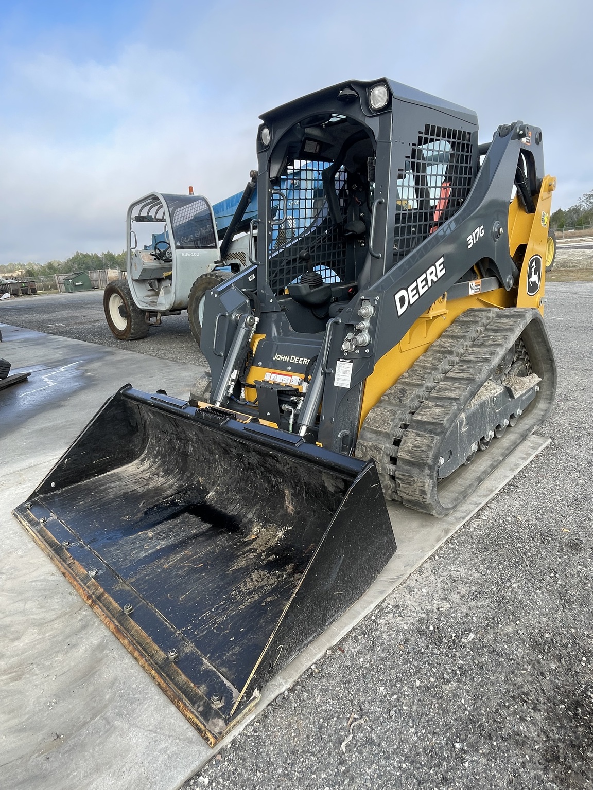 2024 John Deere 317G Image 1