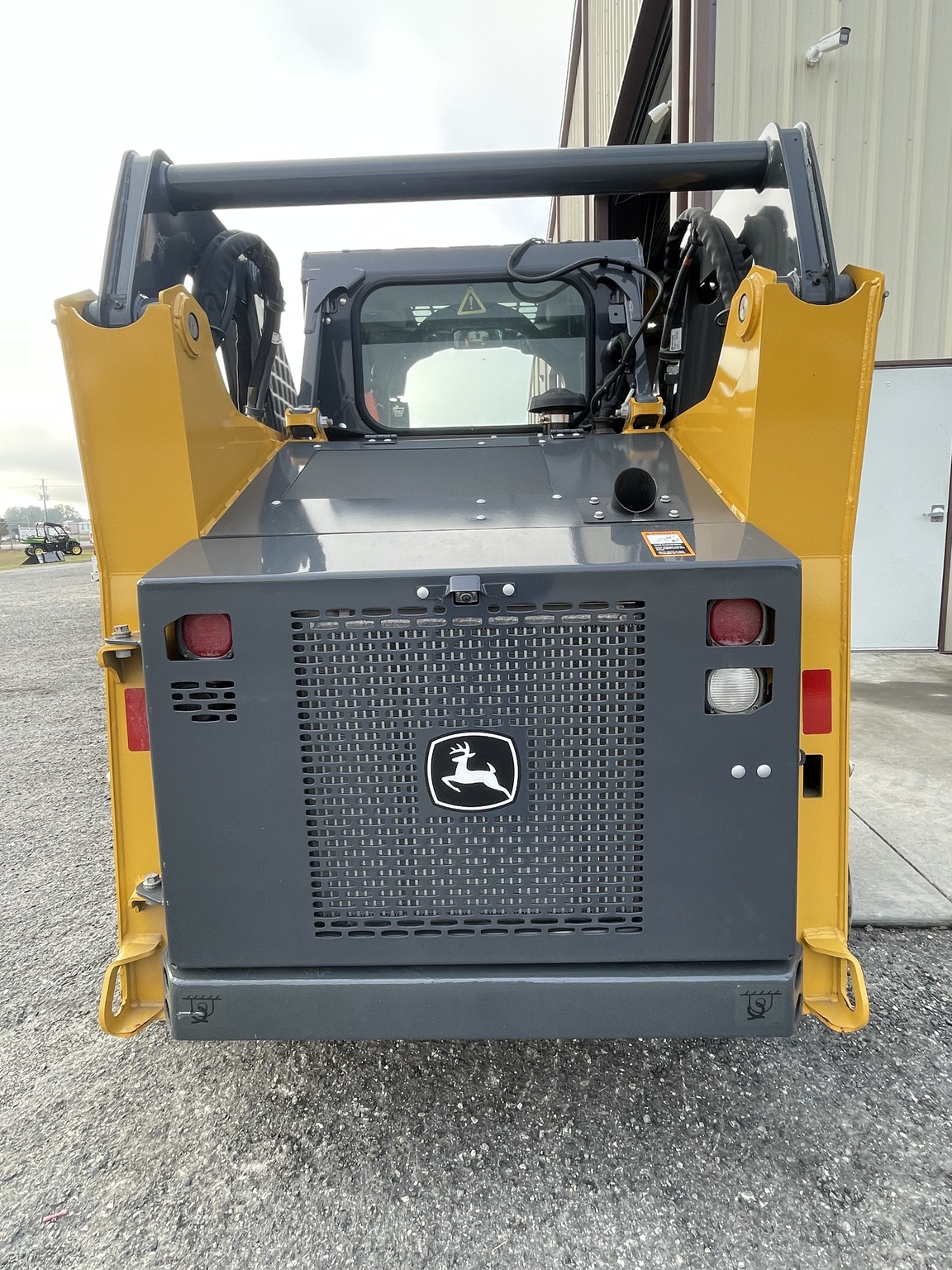 2024 John Deere 317G Image 5