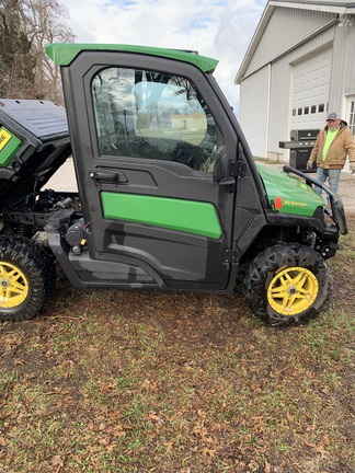 Photo of 2024 John Deere XUV 835R